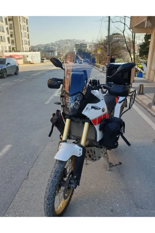 Yamaha Tenere Rall 700 Ön Cam 2019-2026 Model 39cm Füme Renkli 4mm