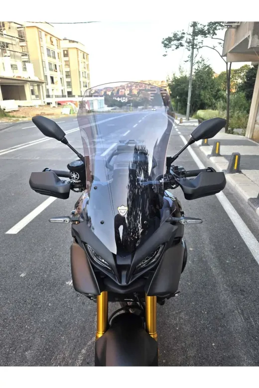 Yamaha Tracer 900 Ön Cam 2023-2026 Model 61cm Füme Renkli 4mm