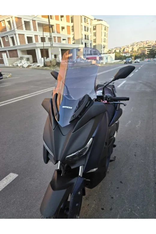 Yamaha Xmax Ön Cam 2018-2022 Model 65cm Füme Renkli 4mm