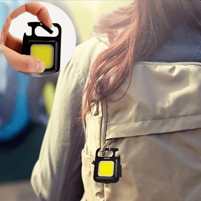 YNT İthalat AK-A770 Mini 30 Ledli  Mıknatıslı Anahtarlık Flash Kamp Lambası Askılı Kapak Açacaklı Şarjlı Fener