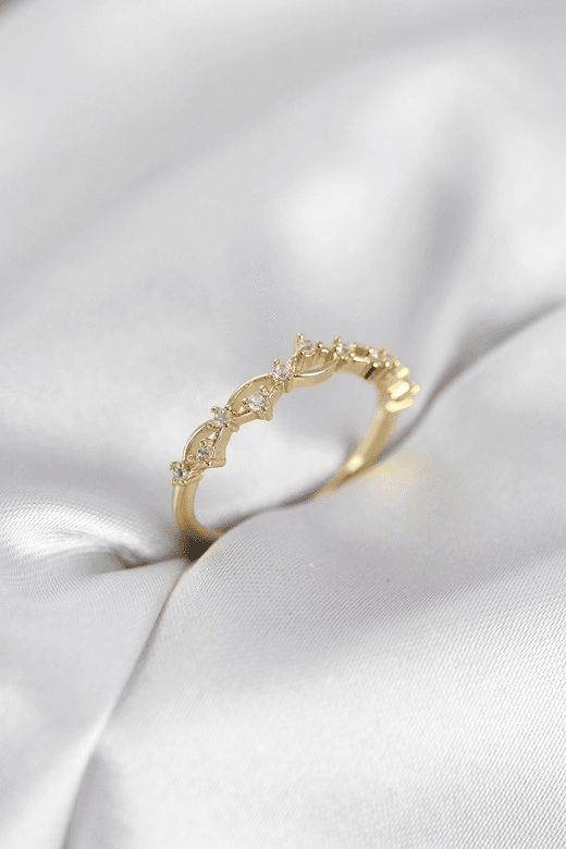 Zirkon Taşlı Pirinç Gold Renk Kadın Yüzük