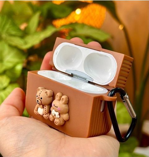 4moms 131617948 Airpods Pro - Airpods Pro2 İle Uyumlu Ayıcık Tasarımlı Kalın Silikon Kılıf - Kahve