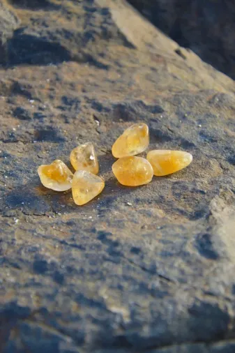 ART LİFE DOĞALTAŞ Natural Stones ART LİFE DOĞALTAŞ Natural Stones 300333 Cüzdanlık Sitrin (Para Taşı) Tımbıl (Tumble) Doğal Taş ( 1 Adet)