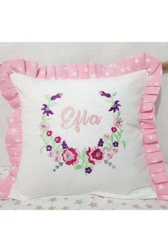 Baby Clime KIRLENT-8. 40X40 Cm Fırfırlı Nakışlı Kırlent Bebek İsimli Takı Yastığı İçi Dolgulu C8