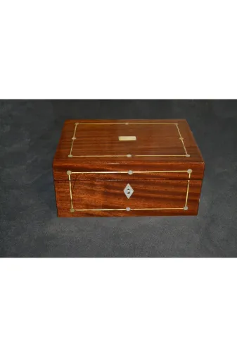 burefe AN-00030 Victorian Stili Mücevher Kutusu