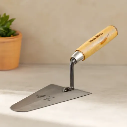 Çelik Sıva Mala 18 cm Ahşap Saplı