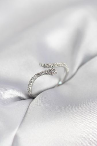 Clariss BYK3990-BLNC Gümüş Renk Yılan Model Zirkon Taşlı Kadın Yüzük Çok Renkli