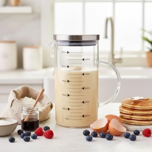 Diğer 126624131 1100Ml Metal Kapaklı Cam Yağlık Ve Ölçü Kabı Dayanıklı Ve Şeffaf Sıvı & Kuru Malzeme Ölçme Kabı Mutfak İçin Hassas Ölçüm Ve Saklama Çözümü 1100Ml - Cam Sürahi Ölçü Kabı