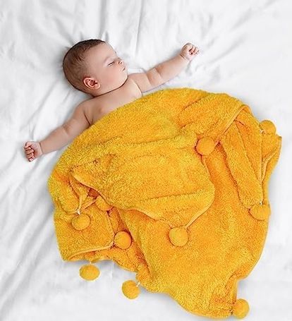 Diğer 57858324440198999283959 Özgüner Oyuncak Pelüş Tv Battaniye, Battaniye, Televizyon Battaniyesi, Peluş, Polar Battaniye, Çift Kişilik,tek Kişilik Battaniye Sarı, Bebek Açık Bej