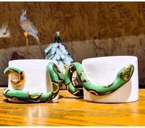Diğer 57858324452122699283959 Wonders 24 Ayar Altın Işlemeli, Yılan Kabartmalı, El Yapımı Mug 220 Ml Açık Altın
