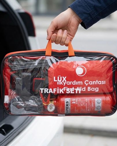 Diğer TRİTHLTUCZZZLÜXTRAFİKKİTİ-1-BLNCCC Araç Trafik Seti Muayene Uyumlu Yangın Söndürücü Ve İlk Yardım Kiti