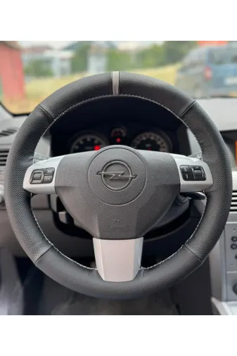 DİKİŞLİ DİREKSİYON KILIFI SİYAH DERİ NOKTALI DERİ GRİ YÜZÜK GRİ DİKİŞLİ OPEL ASTRA İÇİN