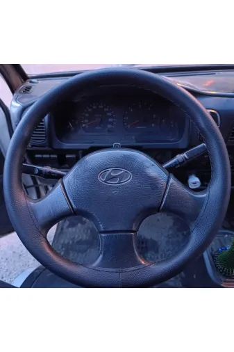 DİKİŞLİ DİREKSİYON KILIFI SİYAH DERİ SİYAH DİKİŞLİ HYUNDAİ H100 İÇİN