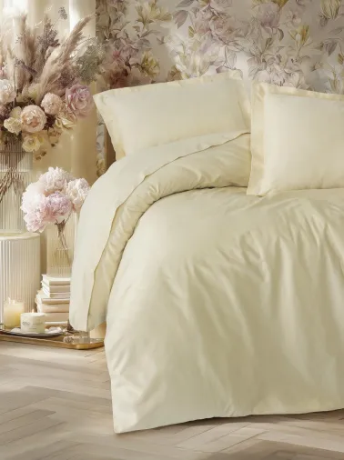 Elegant Bej Çift Kişilik Saten Nev Takımı