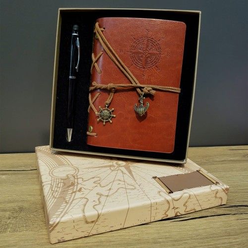 ETT 562741423753 Pusula Baskılı Deri Defter Kalem Seti