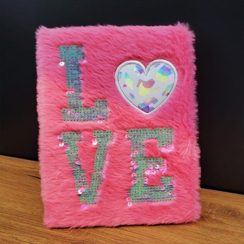 ETT 562741423818 Love Tasarımlı Peluş Kapaklı Defter Hediyelik