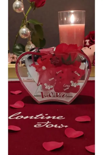 FAMEMUS ACCESSORY wqeqe23ew Sevgililer Gününe Özel Cam Kalpli Ayıcıklı Güllü Fanus 15Cm Boyut