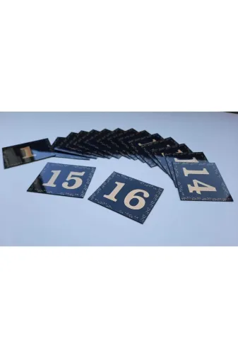 GENDEC GEN5.5X6.5CM00-16 Kapı Numarası 5.5X6.5 Siyah Zemin Üzeri Altın Sarı Baskı Kendinden Yapışkanlı No:1 Den 16’A
