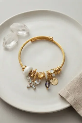 Kristal Model Charmlı Bileklik TJ-BB8701