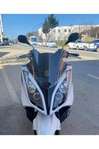 Kymco Xtown 250 İ Ön Cam 2016-2026 Model 78cm Şeffaf Renkli 4mm UZUN