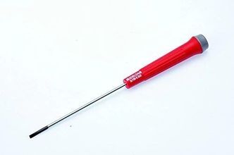 Mbb E-ticaret 125119422 Mey İthalat İzeltaş 4500 Klemens Düz Uçlu Tornavida 4X125