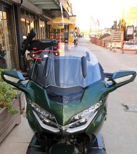 MOTOCAM Honda Goldwing Bagger Ön Cam 2018-2023 Model 38cm Şeffaf Renkli 4mm ORTA BOYLU