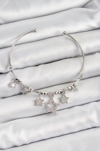 Pirinç Zirkon Taşlı Yıldız Model Gümüş Renk Charm Bileklik