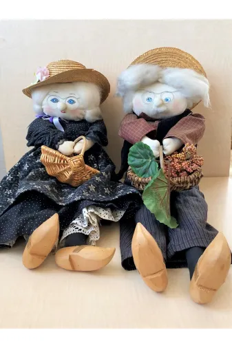 SANAT TACİRİ EK67EU4DDTT 60Cm 2 Adet Avrupa Bebek Yaşli Çift Oyuncak Bebek Ayaklr Ahşap Diğer Yerler Dolgu