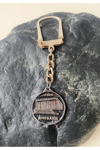 SANAT TACİRİ EKNSV4BSEDWE5F Vintage Kabartmali Anitkabir Temali Anahtarlik