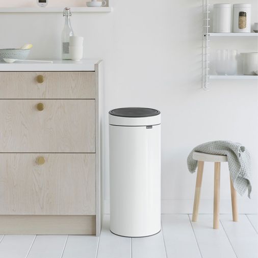 Schafer ₺8.999,00.*- Brabantia White New Dokunmatik Çöp Kutusu 30 L
