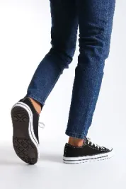 Siyah Keten Bağcıklı Erkek Sneaker