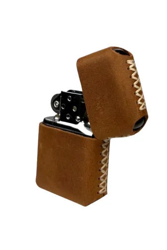 twingold AD02001 İsme Özel Handmade El Yapımı Hakiki Deri Zipp0 Modeli Çakmak - Açık Kahverengi