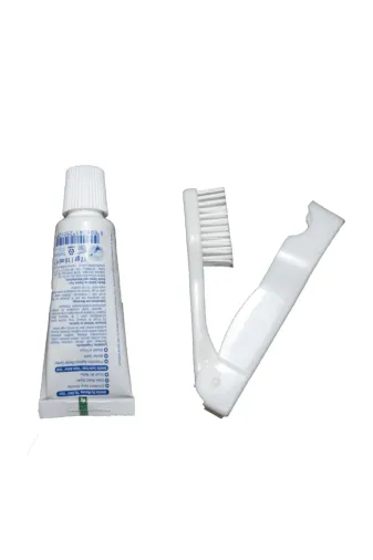 Yazoo Buklet 8682397541254 50 Adet Katlanır Diş Fırçası Diş Macunu 17 Gr Ikili Set, Otel Tipi, Seyahat Diş Fırçası