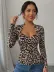 Kadın Uzun Kollu Geometrik Yaka Detaylı Tüllü Yırtmaçlı Uzun Kadife Bluz - 2XL-3XL - Leopar 2